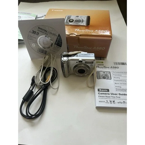 Canon PowerShot A560 Silver w/box & SD Card TESTED Excellent Condition M72