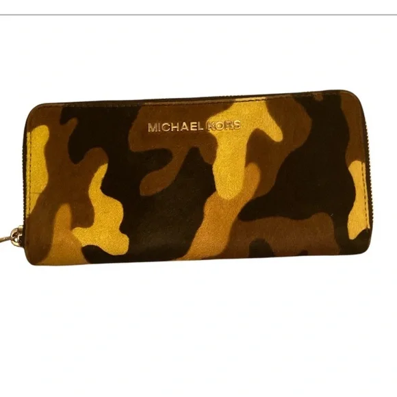 Michael Kors Camouflage Zip-Around Wallet