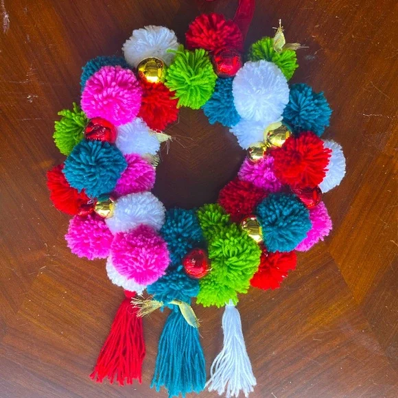 Pompon Christmas Wreath