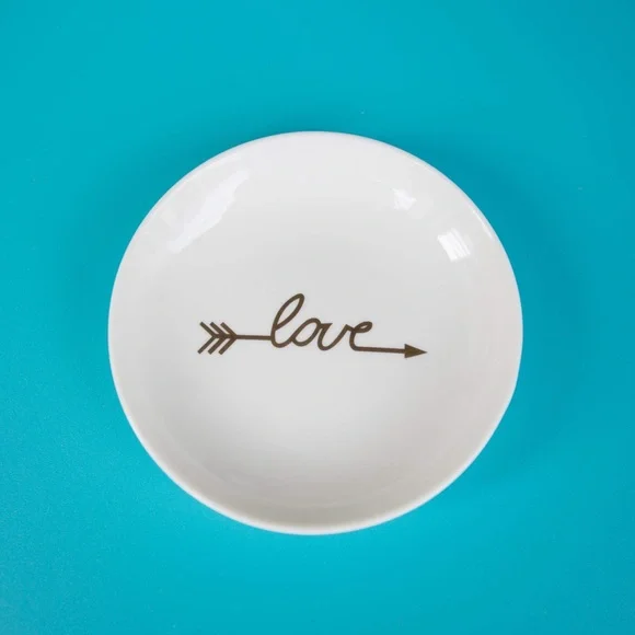 White ceramic trinket dish from Kevia