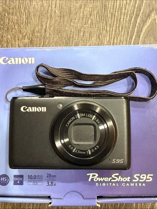 Canon PowerShot S95 Digital Camera - Black