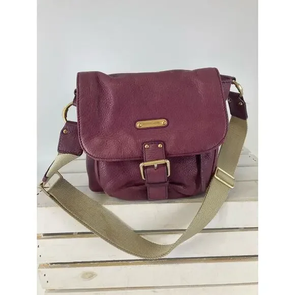 MICHAEL KORS, SMALL PURPLE LEATHER CROSSBODY BAG (ASIS)