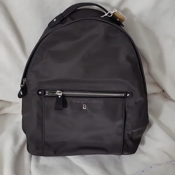 NWT Michael Kors Kelsey Backpack Olive Green Backpack