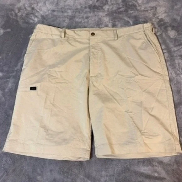Greg Norman Mens Performance Golf Shorts Khaki Tan Size 40 Stretch New