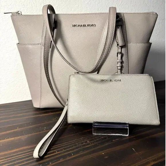 2-Piece Michael Kors Charlotte Tote & Jet Set‎ Long Wallet