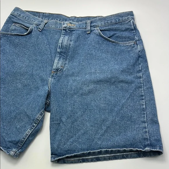 Wrangler Originals Men's Blue Jean Shorts 38 Waist Relaxed Fit Denim Button Zip