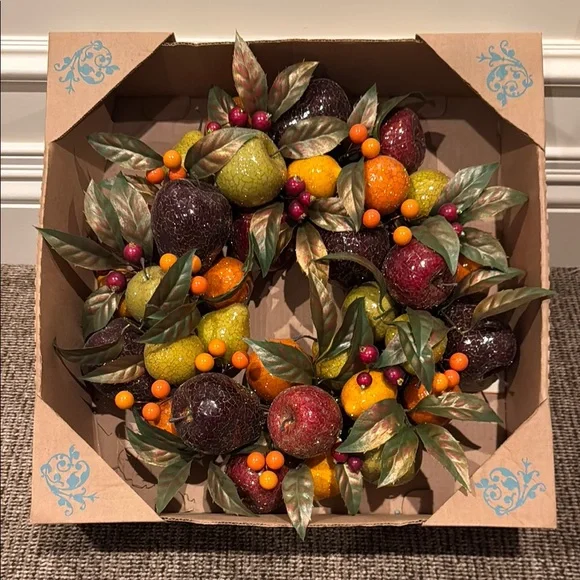 NWT Festive Harvest Fruit Wreath