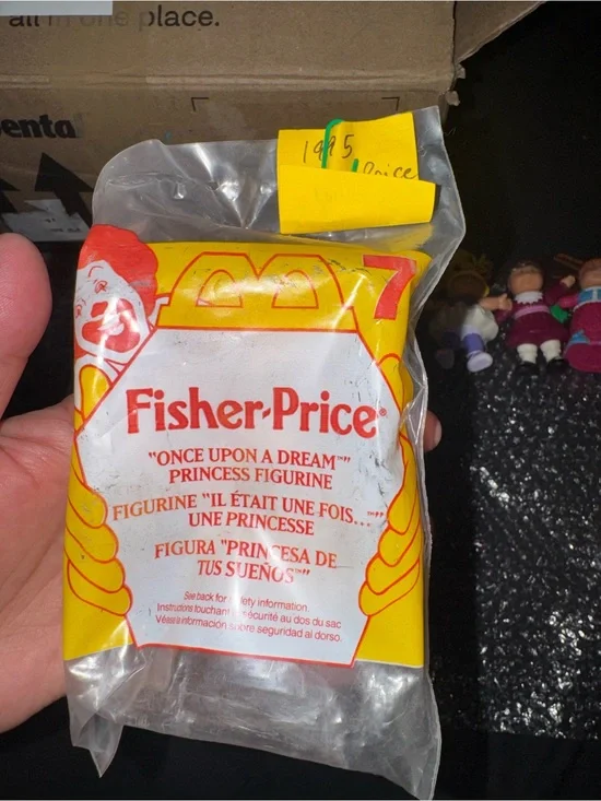 Fisher-Price Yellow and Red Once Upon a Dream Princess Figurine Pack