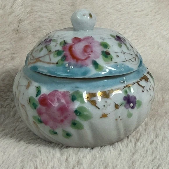 Antique Victorian Porcelain Floral Hair Receiver / Trinket Box – Made in Japan