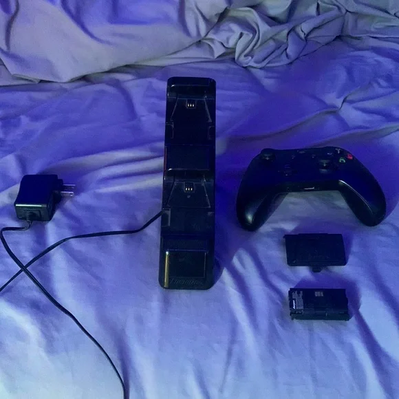Xbox controller and controller charger
