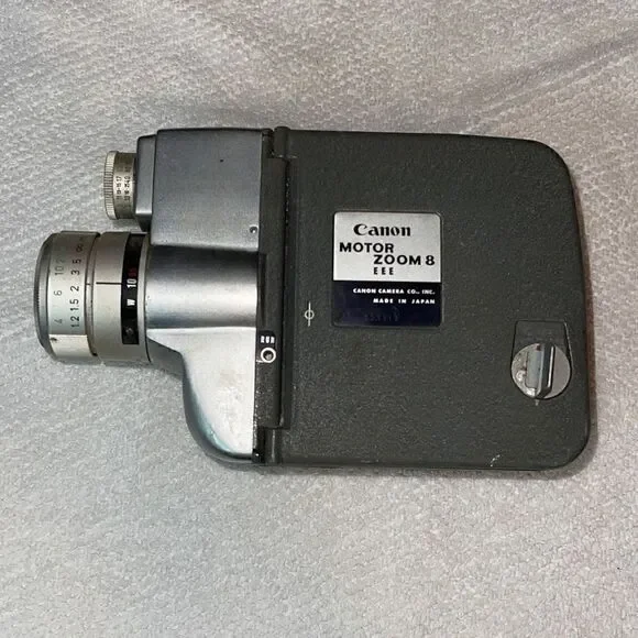 Vintage Canon 8mm Movie Moto Zoom 8 EER Camera 1960’s Untested