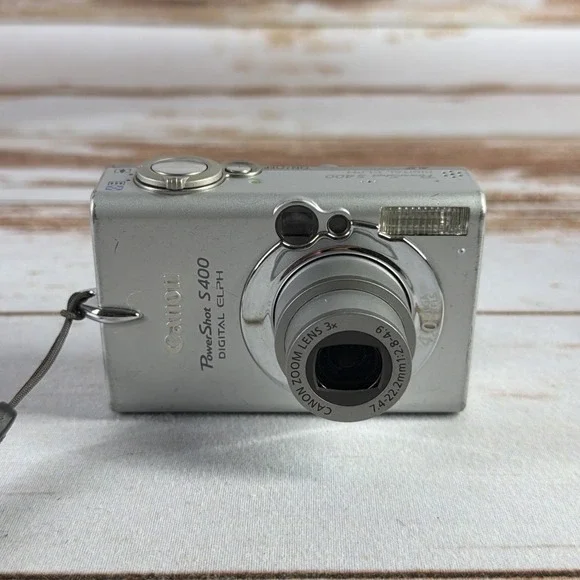 Canon PowerShot ELPH S400 Digital Camera 4.0MP Silver Parts Repair Used