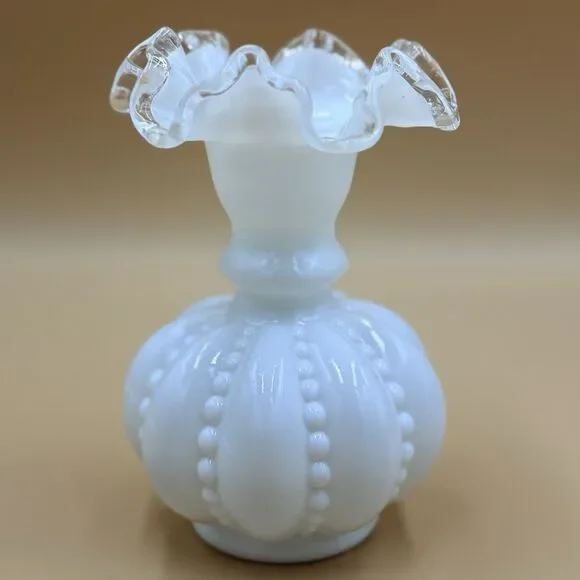 Vintage White Milk Glass 1940’s Fenton Silvercrest Vase Hobnail