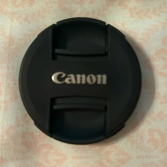 Canon Black Lens Cap - Fits Canon Lenses