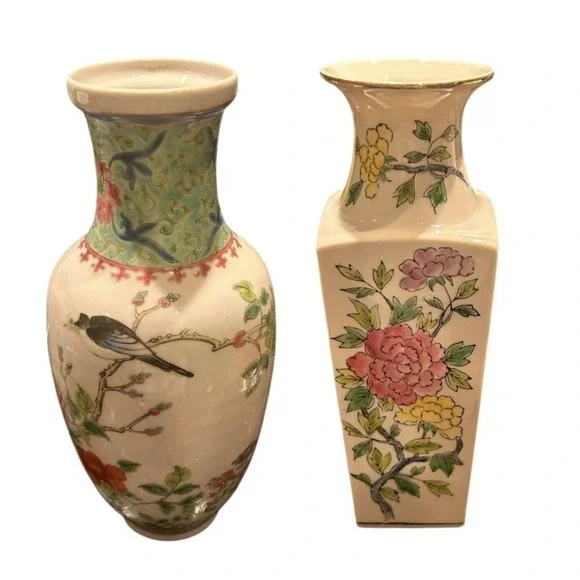 Chinese Porcelain Vase Famille Rose Qing Or Republic Period Export Style (TWO)