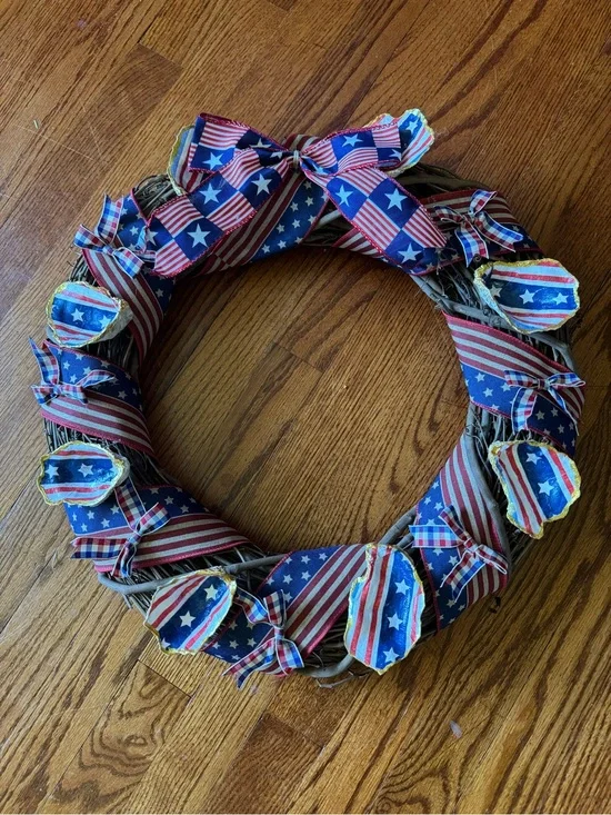 Patriotic Star & Stripe Shell Wreath - Red, White & Blue