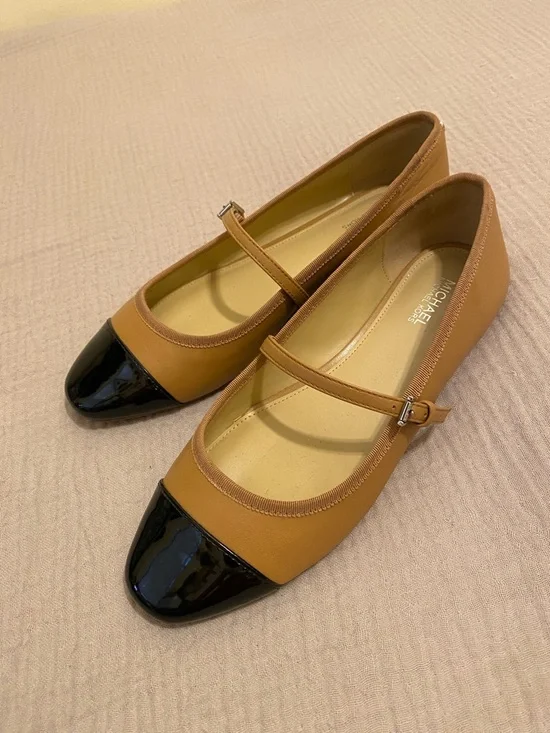 Michael Kors Tan and Black Patent Mary Jane Flats. Size 7.5