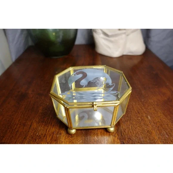 glass gold trim and‎ hinged lid footed octagon jewelry box with mirrored base