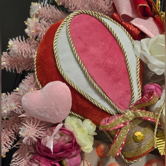 Valentine's Day Wreath Love Is In The Air Hot Air Balloon