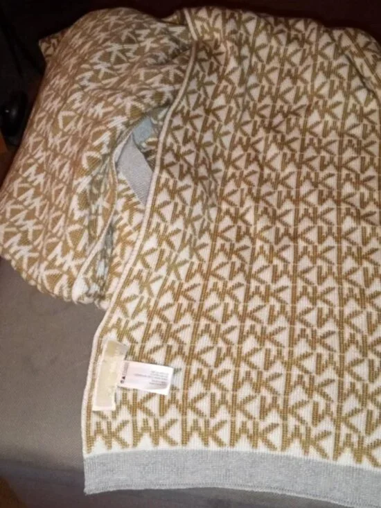 michael kors scarf gold/white 100% acrylic