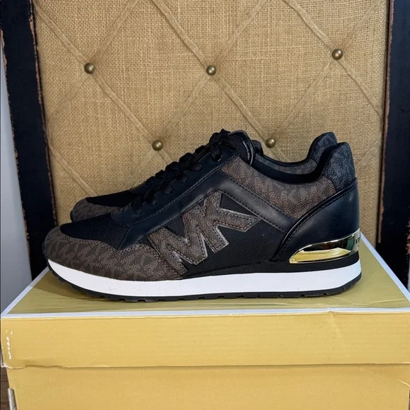 Michael Kors Sneakers Black & Brown w/‎ Gold Detail in Size 9M New in Box