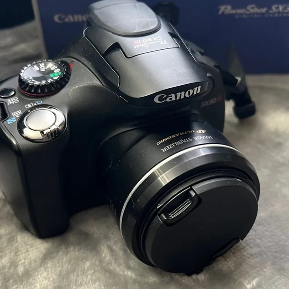 Canon SX30 IS Black Digital Camera