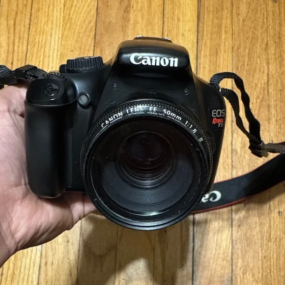 Canon EOS Rebel T3 Black Digital Camera