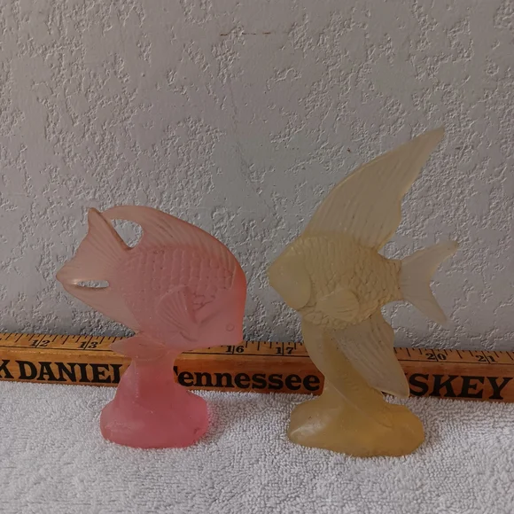 Elegant Fish Figurine Set - Pink and Cream