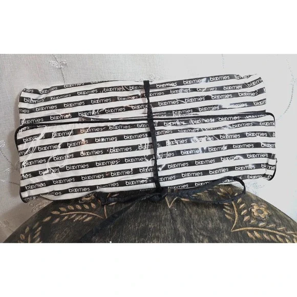 Bloomingdale's Bloomies Logo Black White Vintage Plastic Travel Jewerly Case NOS