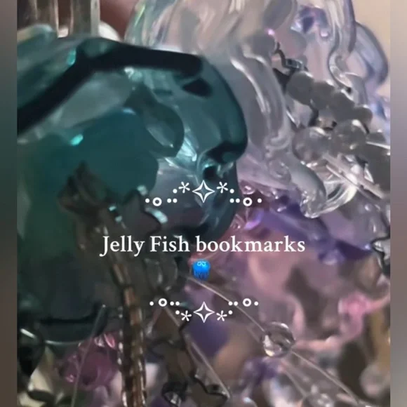 Handmade glass jellyfish book marks :3
