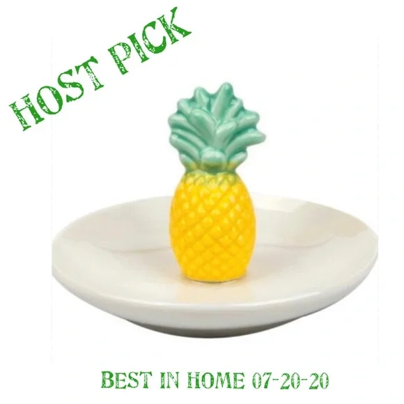 Decorative Ceramic Pineapple Ring Tray NWT