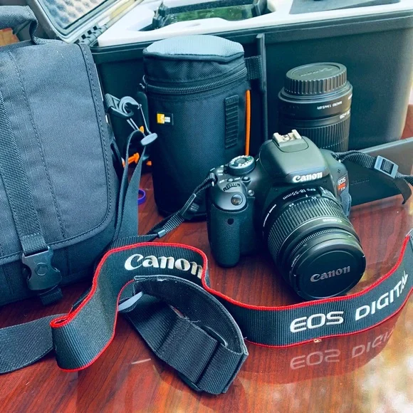Complete Set Canon Camera with Extra Lens