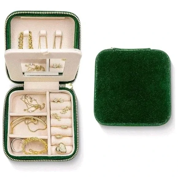 Benevolence Green Velvet Jewelry Travel Case‎ Organizer with Mirror NEW