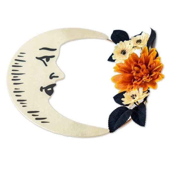 Target NWT Crescent Moon Faux Floral Retro Wreath In Cream/Black 13.5