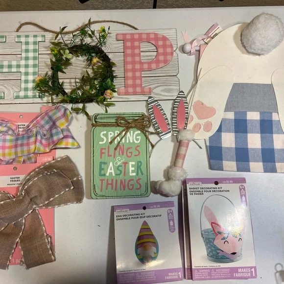 Wreath Making Valentines & Easter Decor