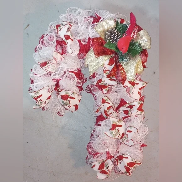 Festive Red and White Holiday Wreath