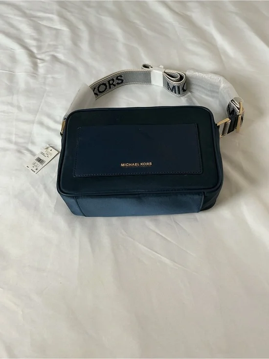 NWT Michael Kors Navy Jet Set LG EW Webbing Crossbody
