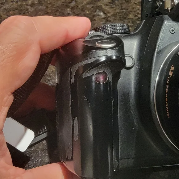 Canon EOS Rebel XT Digital & Ultrasonic 28-70mm lens