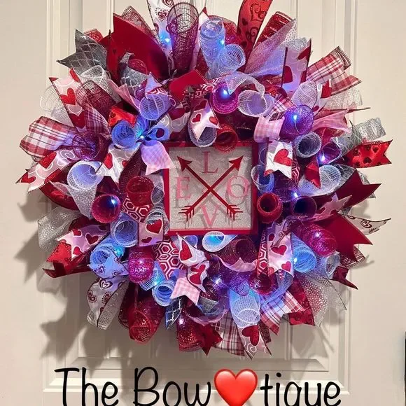 Handmade Valentine’s LOVE Hearts Ribbon Prelit Wreath 23 ins LED W8