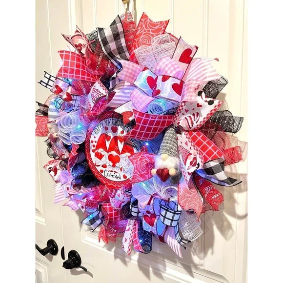 Handmade Valentine’s Gnome Hearts Ribbon Prelit Wreath 22 ins LED W12
