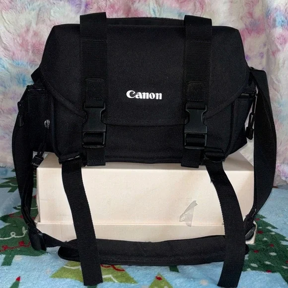 Canon camera soft case. Shoulder gadget bag