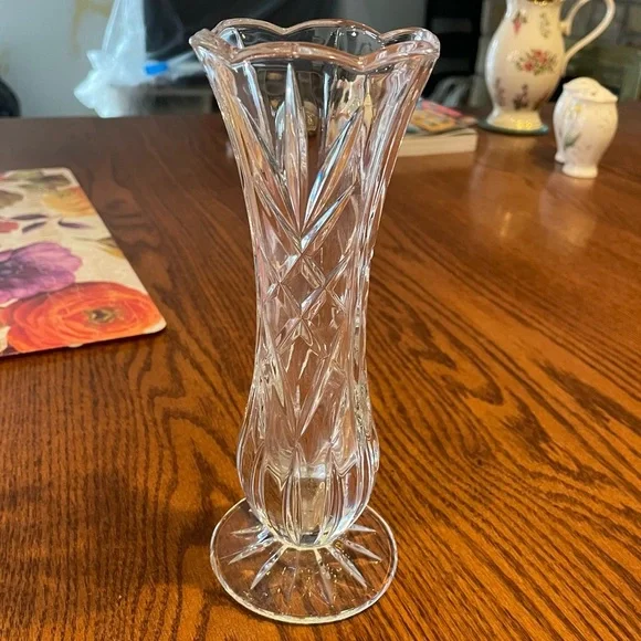 8” Footed Crystal Vase