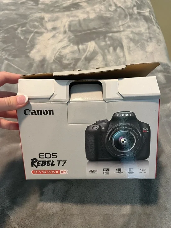 Canon EOS Rebel T7 DSLR Camera Kit - Black & White Box