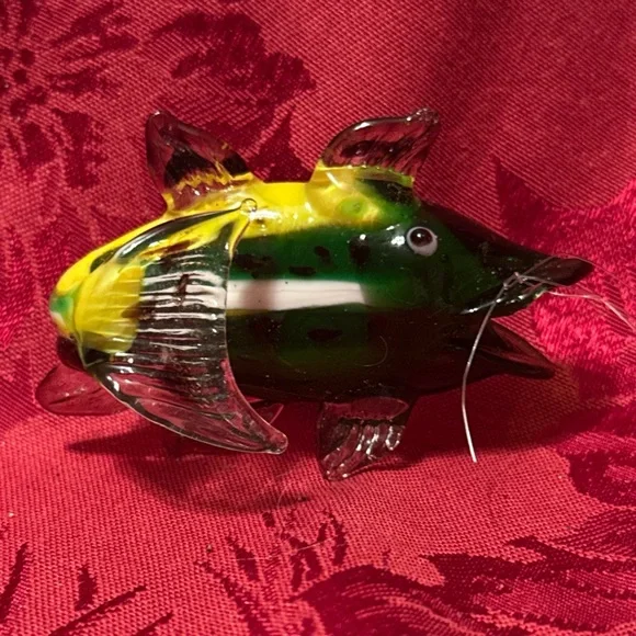 Handcrafted Glass Fish Figurine Ornament- Green and Yellow
