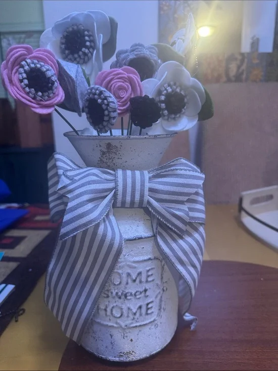 Home Sweet Home farmhouse jug with Pink & White Felt Flowers