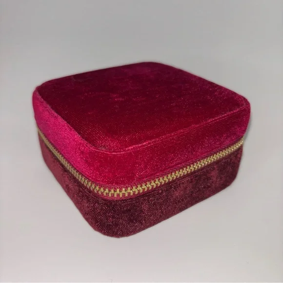 J.Crew Factory Square Velvet Jewelry Case Regal Rose Goldtone Travel Size