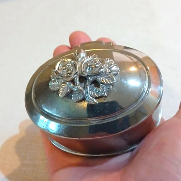 Y2K Real Silver Padded Engraved Roses Oval Trinket Jewelry Box