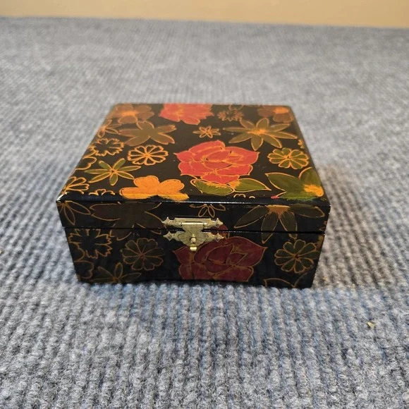 Vintage Jewlery Box Floral‎ Plastic Lucite Hinged
