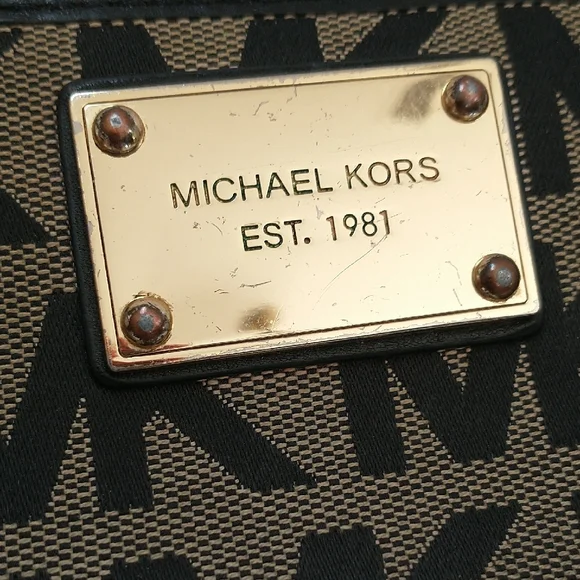 Michael Kors Monogram Wallet