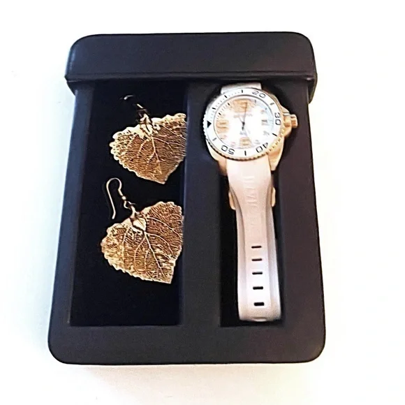 Travel Watch - Jewelry Case!